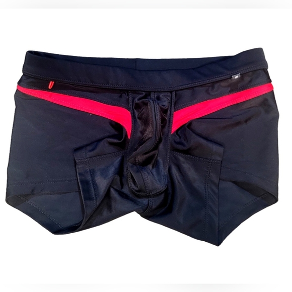 TULIO | Clubber Black & Red Trunk Style Swim Shorts / Trunks | Size: M - Picture 2 of 5